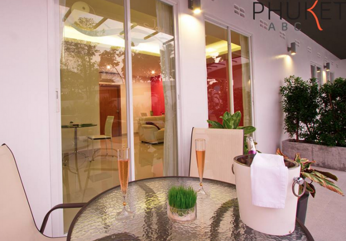 Boutique Resort near Promthep Cape 